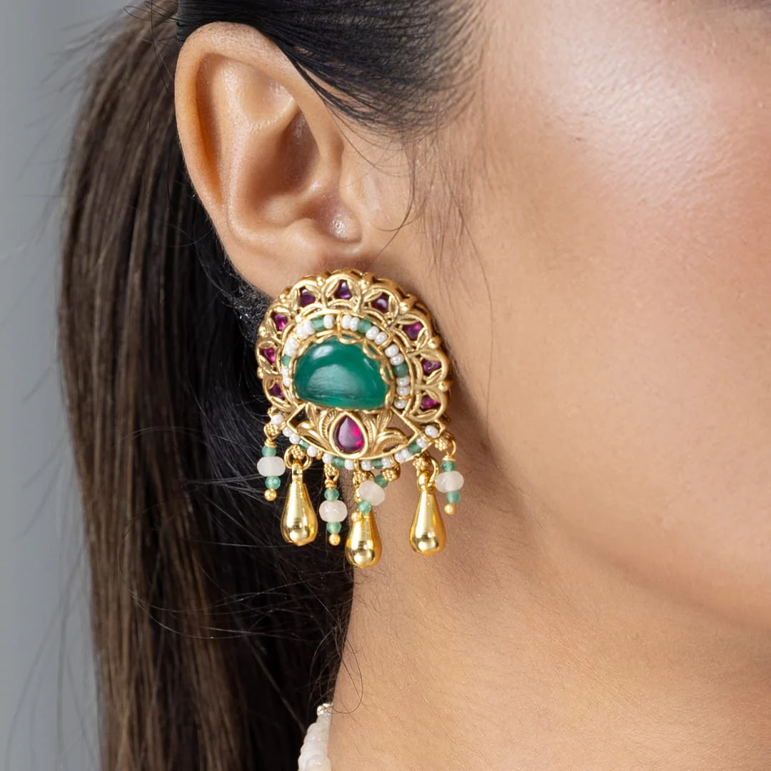 Aaeha Necklace Set - Image 4