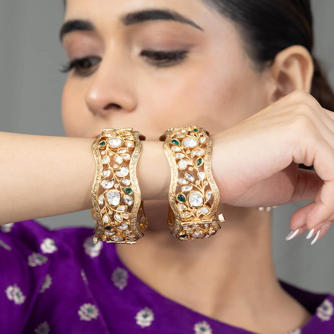 Aavinya Bangle