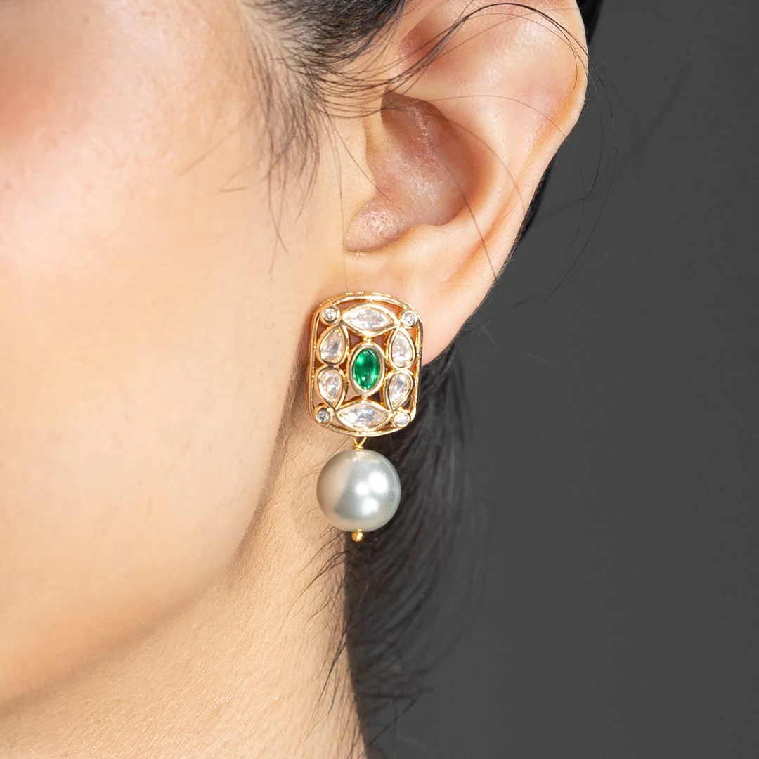 Aavya Drop Earrings