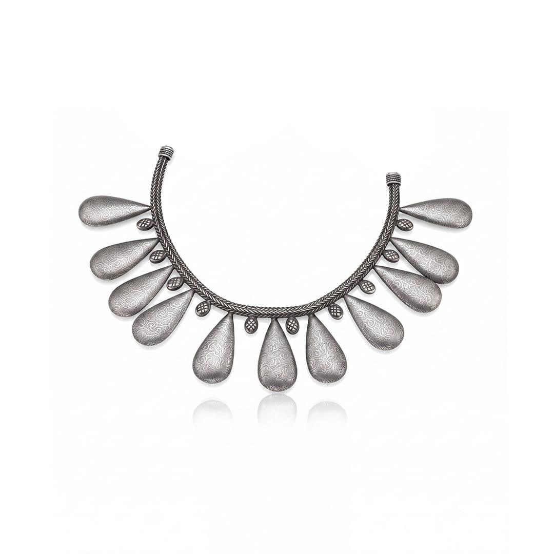 Bold Teardrop Statement Necklace - Image 4