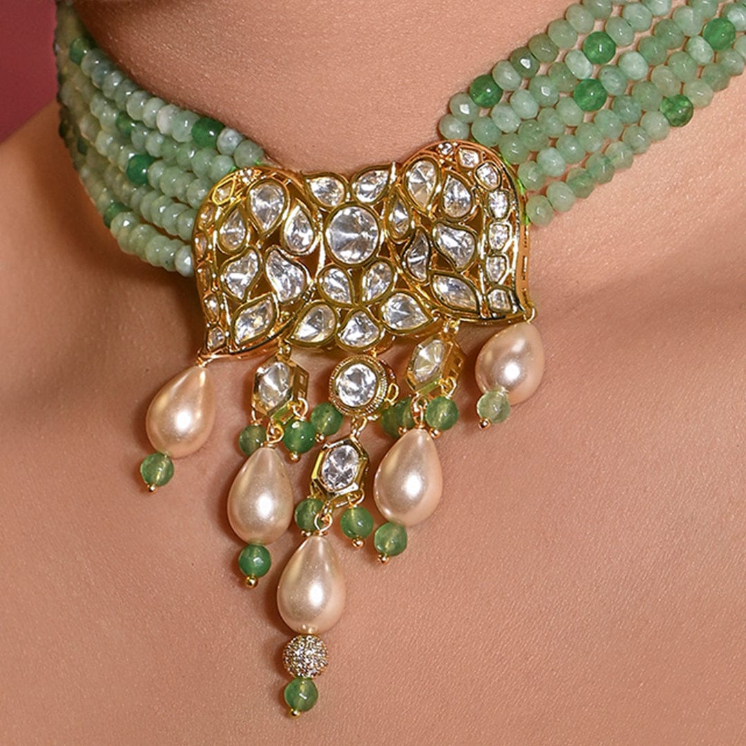 Chic Choker With Earrings - Image 3