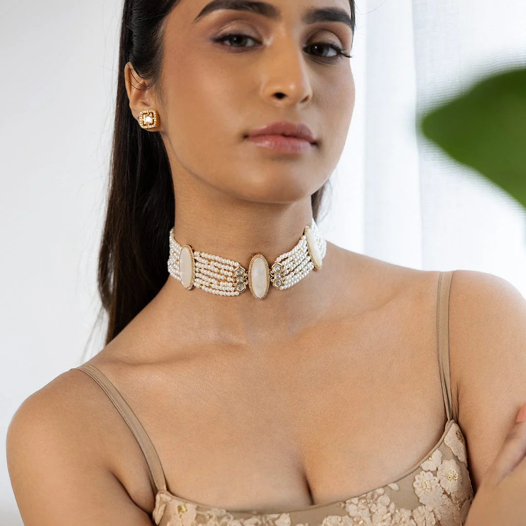 Cultural Indian Opulence Necklace Set - Image 4