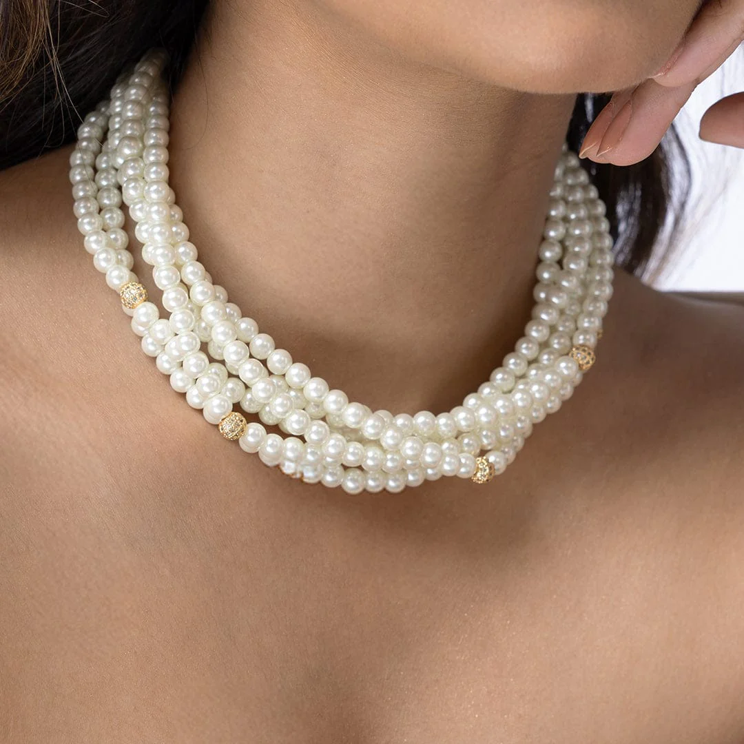 Elegant Pearl Twist Necklace - Image 2