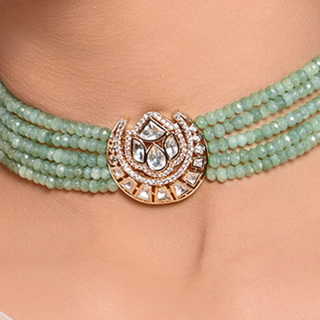 Glitzy Choker With Earrings - Image 3