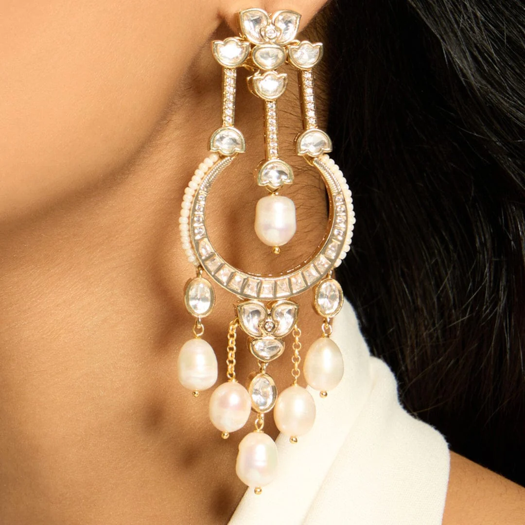 Golden Pearl Elegance Earring - Image 3
