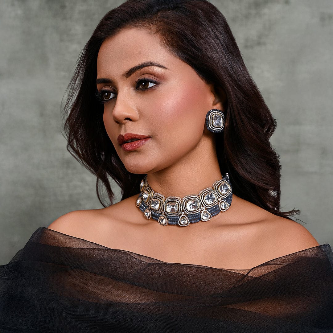 Heartfelt Choker With Earrings - Image 2