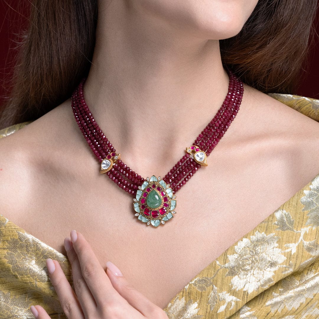Ilaara Necklace Set