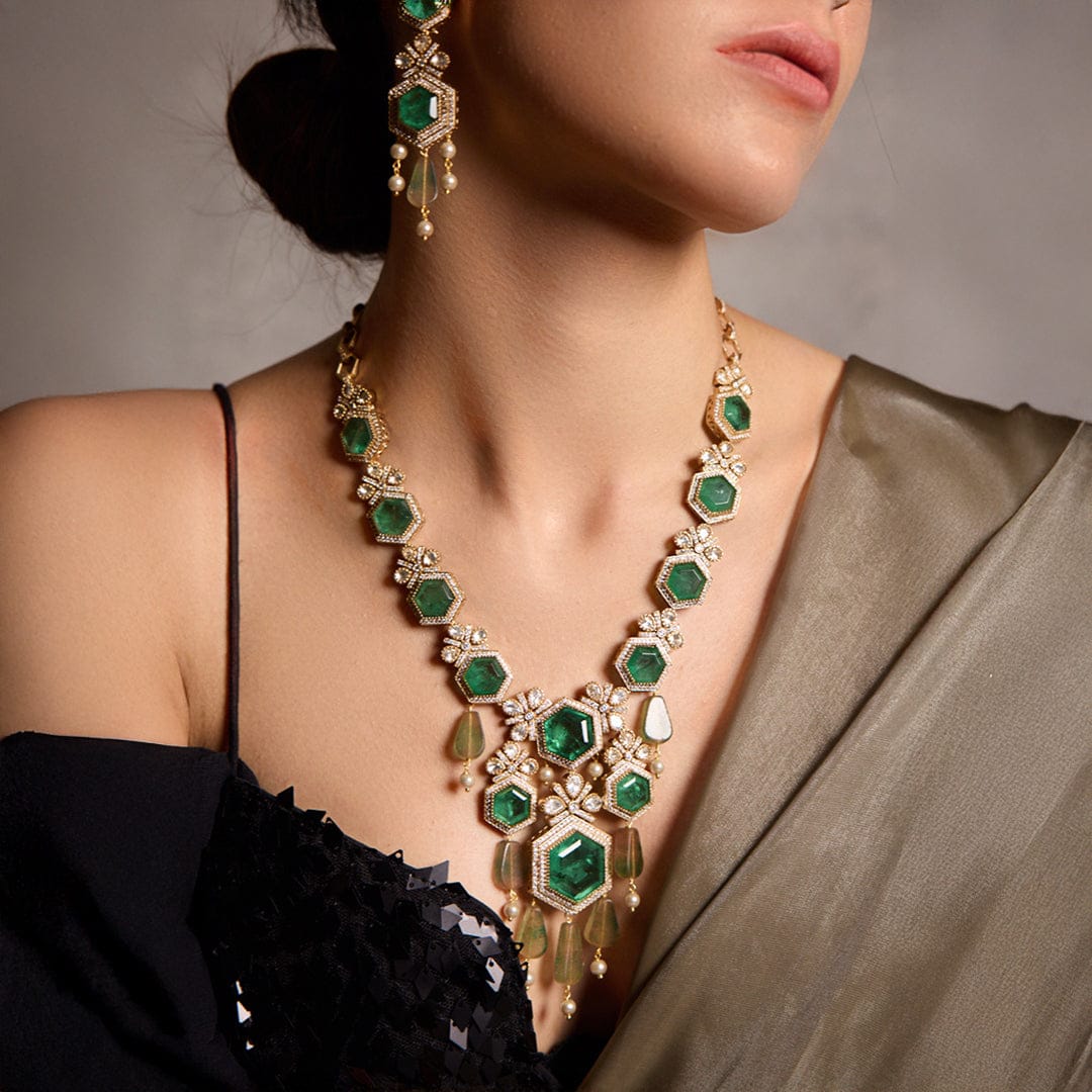 Inaara Necklace Set