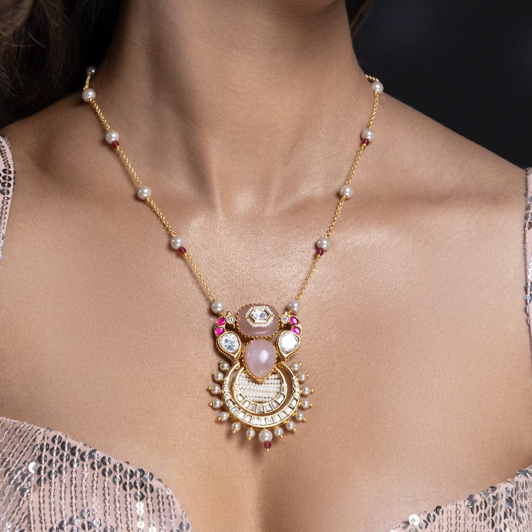 Ishani Necklace Set