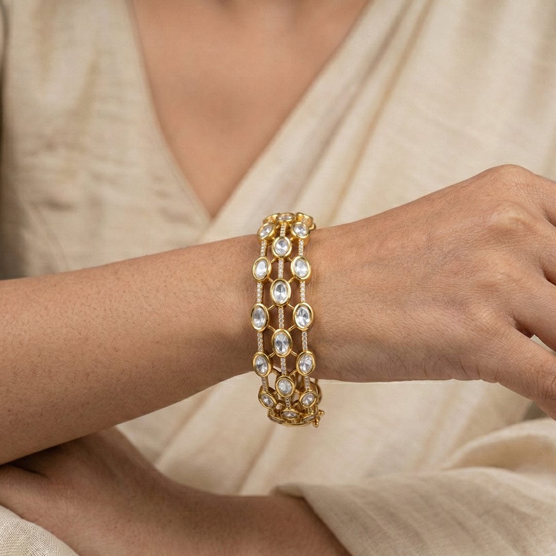Ishaya Bangle