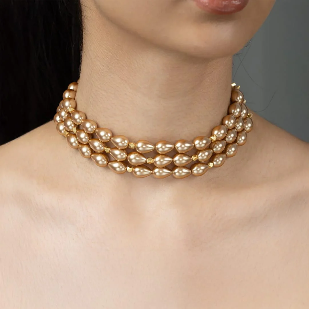 Vamika Short Necklace