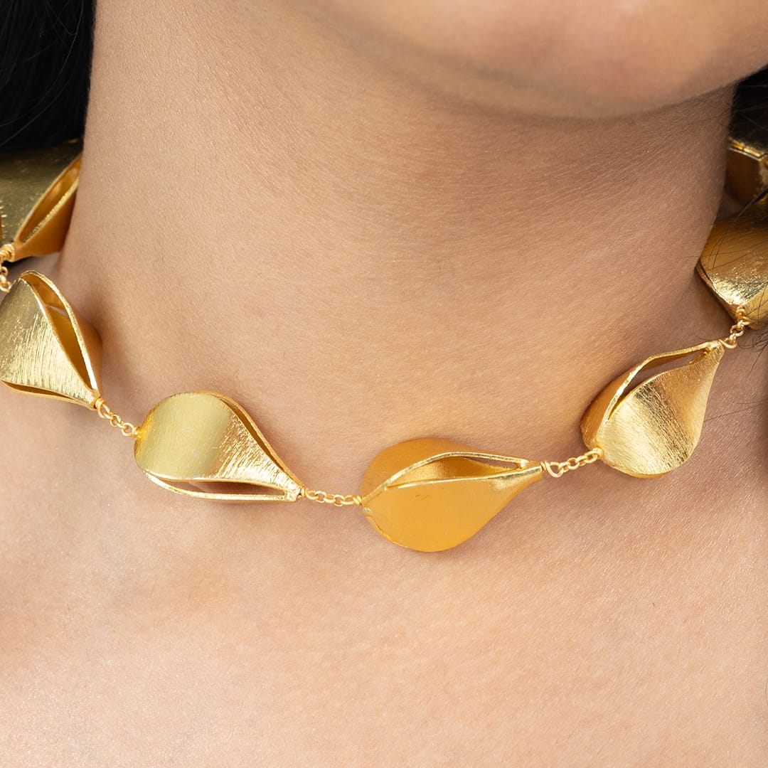 Nivara Short Necklace - Image 3