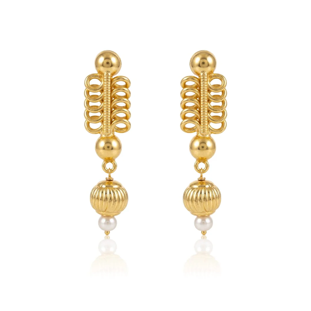 Saniya Drop Earrings - Image 3