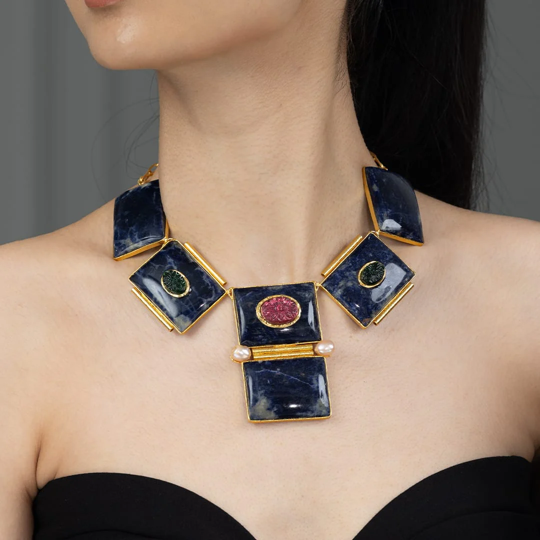 Sasa Necklace