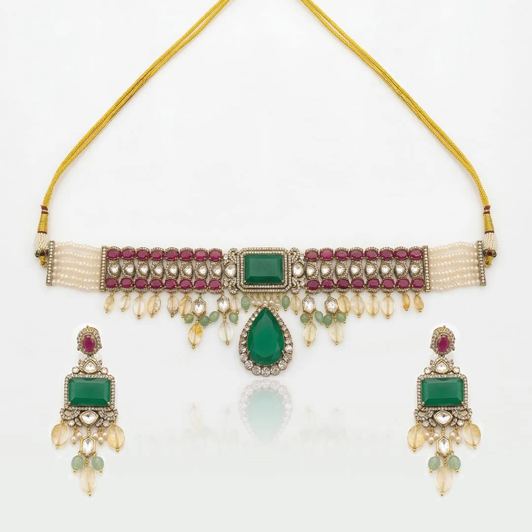 Solvique Necklace Set - Image 3