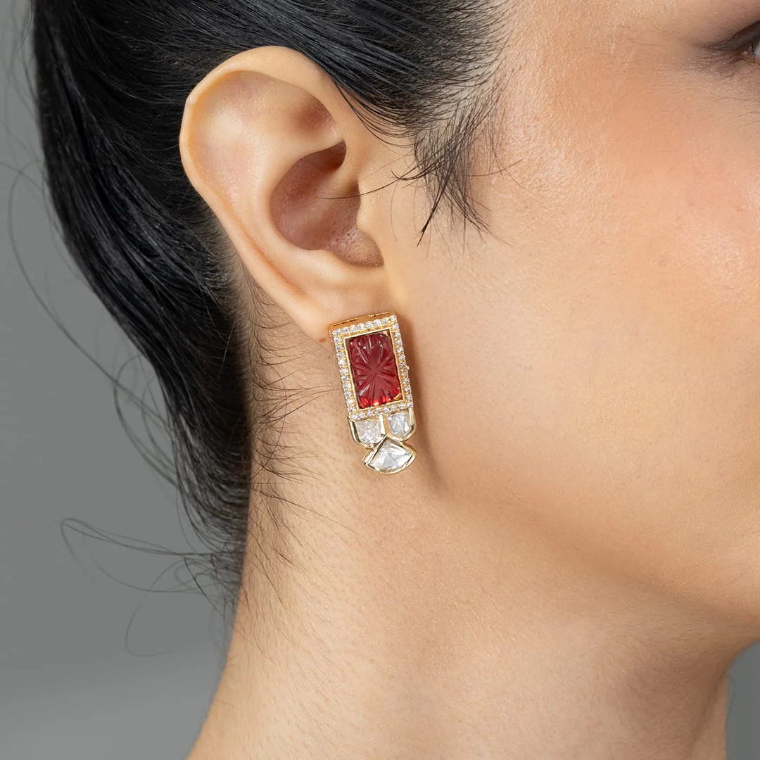 Taveli Stud Earrings