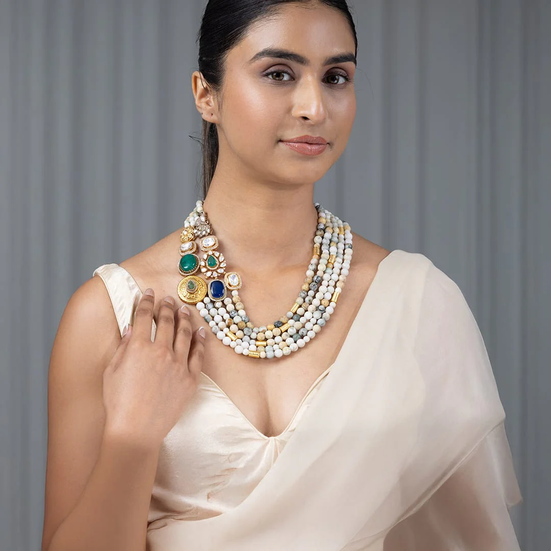 Taveliya Necklace - Image 4