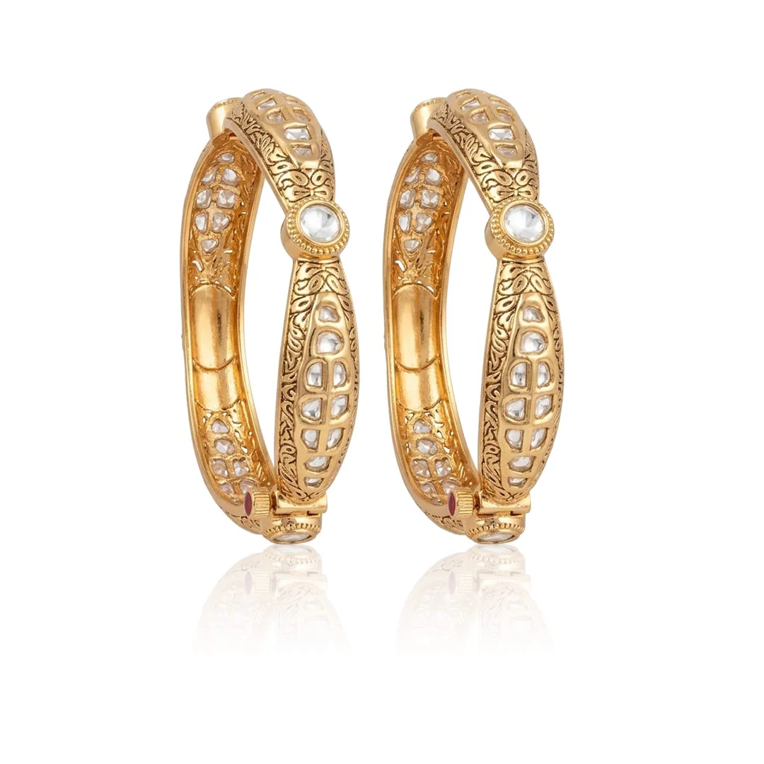 Tavisha Bangle