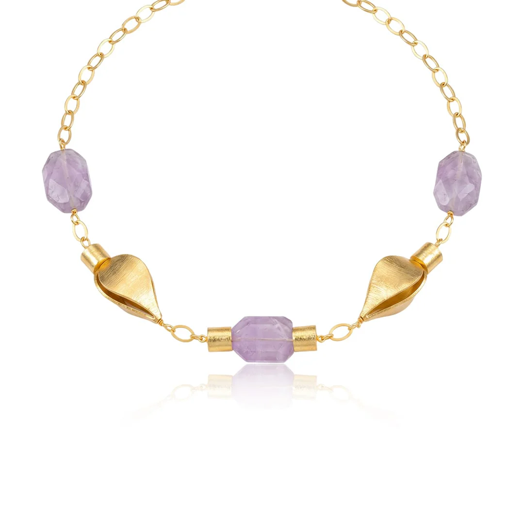 Vareya Short Necklace - Image 2