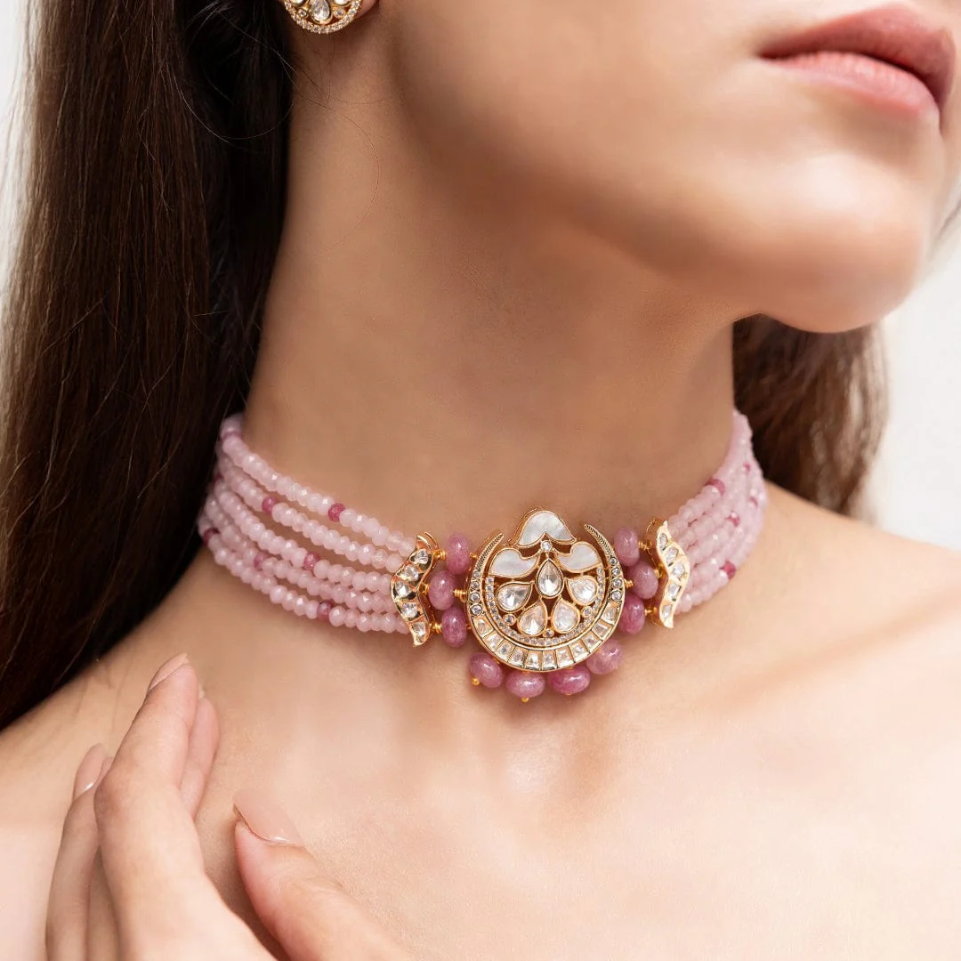 Vinaya Choker