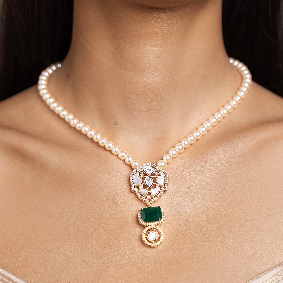 White Pearl Necklace - Image 2