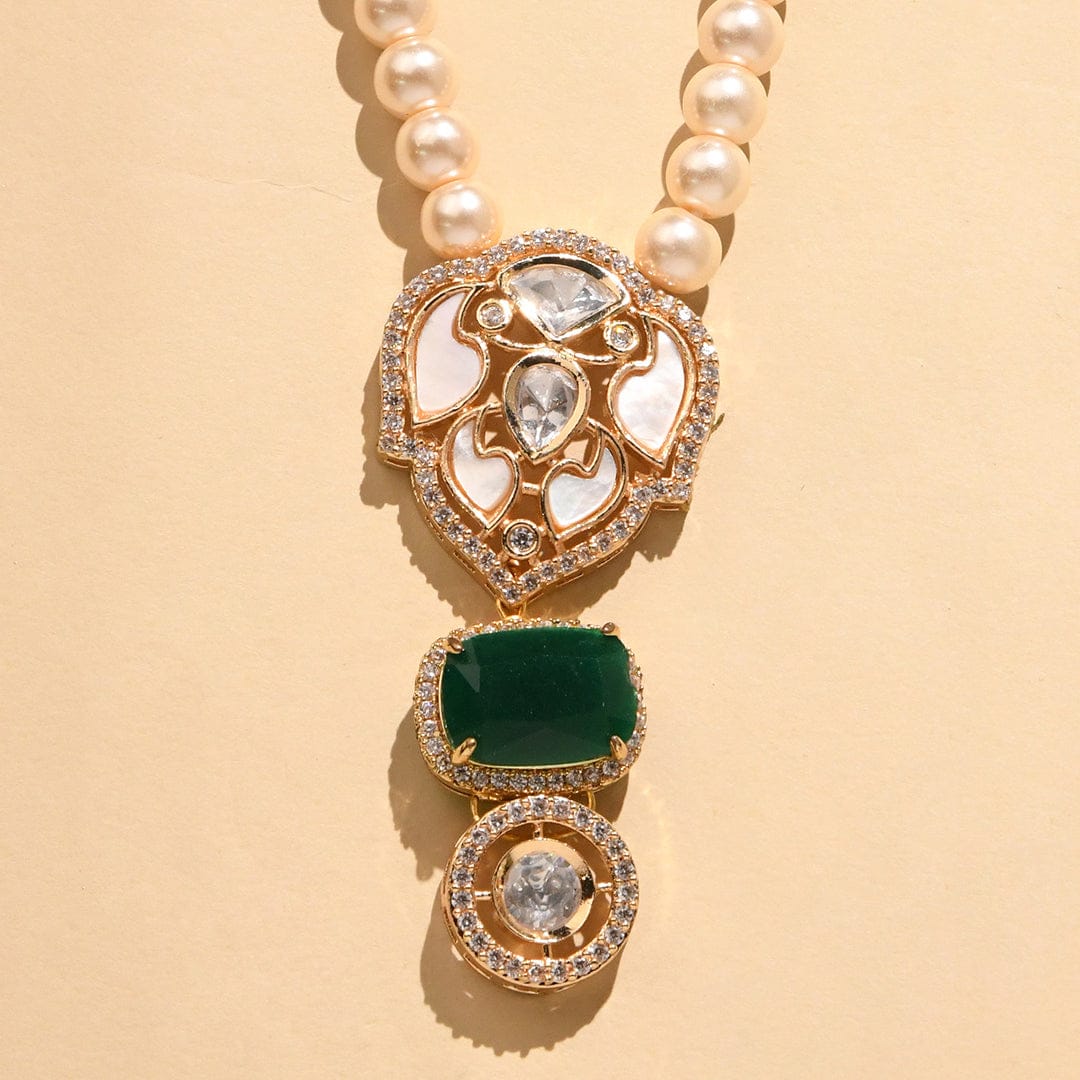 White Pearl Necklace - Image 3